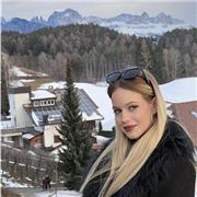 Studentessa delle scuole superiori: offro aiuto compiti a bambini e ragazzi in qualsiasi materia